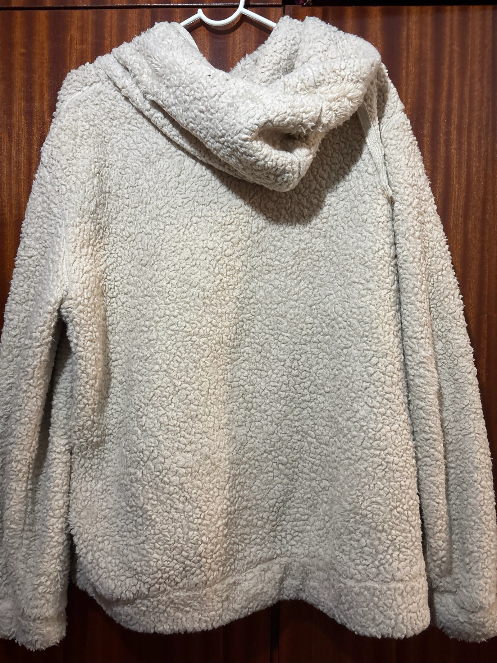 Casaco Fleece Teddy Off-White com Capuz e Zíper – photo 4